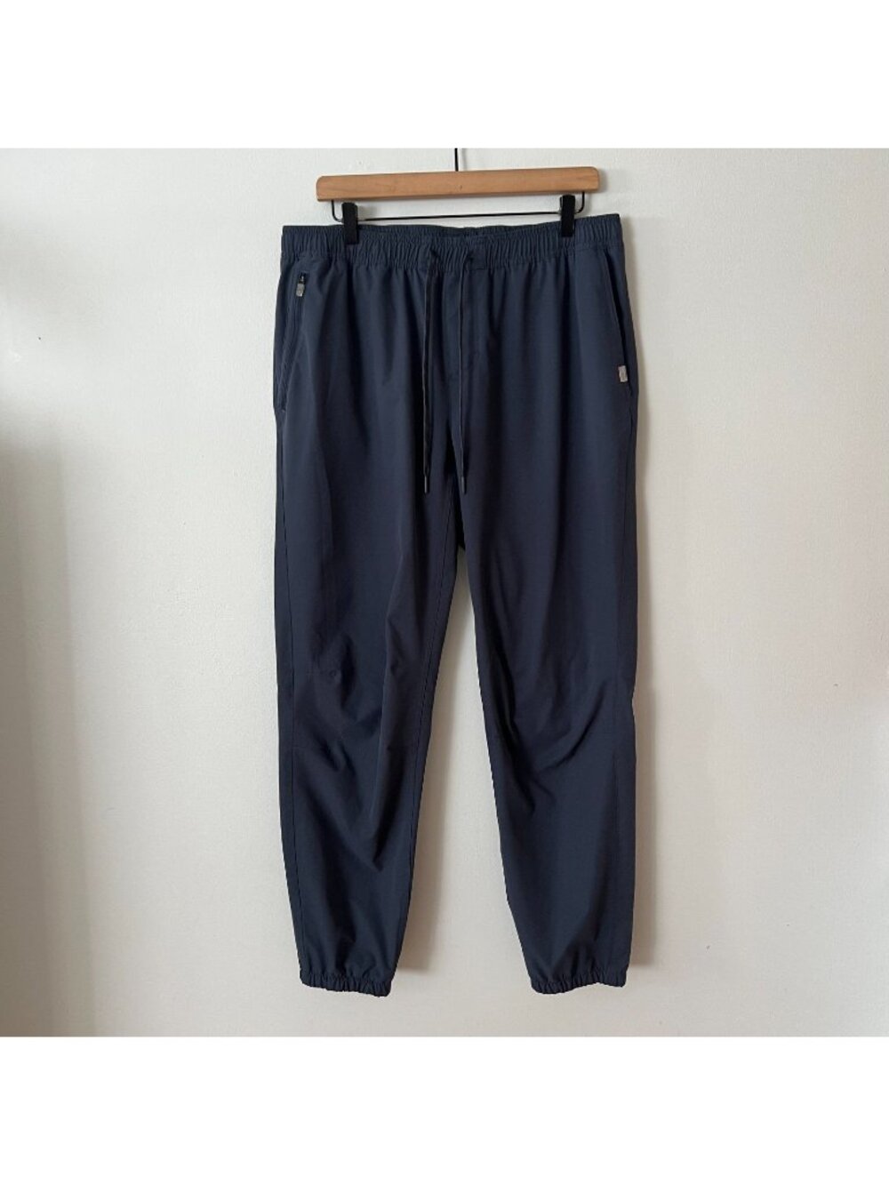 L.L. Bean Men's Multisport Joggers Carbon Navy Blue Size Size Large 32" Inseam